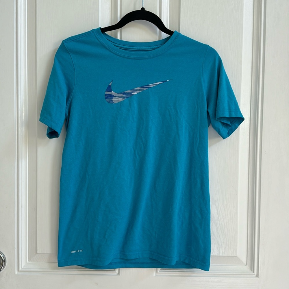 Nike Boy’s short sleeve shirt